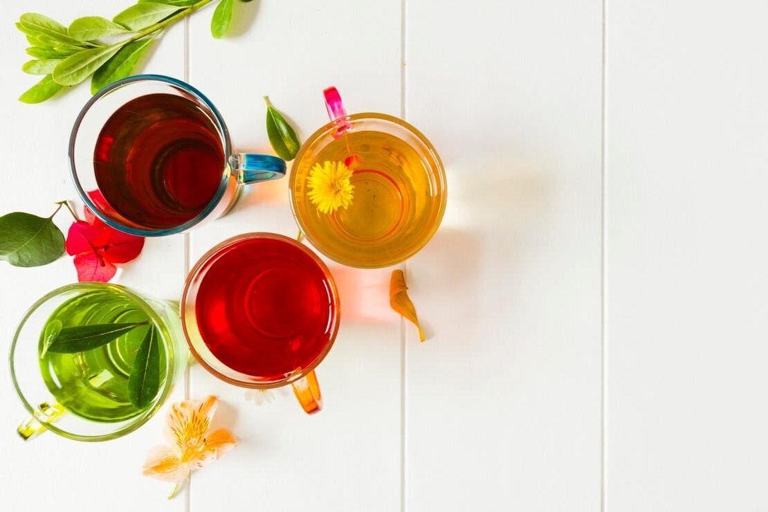 🌿💧 Infusiones naturales para aliviar dolores musculares y problemas digestivos: soluciones caseras para tu bienestar 💧🌿
